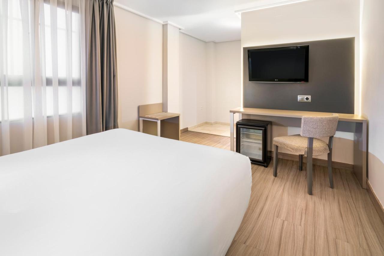 บีแอนด์บี โฮเทล การ์ตาเฆนา การ์ตาโกโนวา Hotel การ์ตาเฮนา ภายนอก รูปภาพ