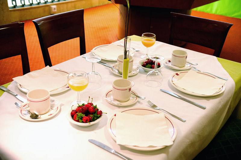 บีแอนด์บี โฮเทล การ์ตาเฆนา การ์ตาโกโนวา Hotel การ์ตาเฮนา ภายนอก รูปภาพ